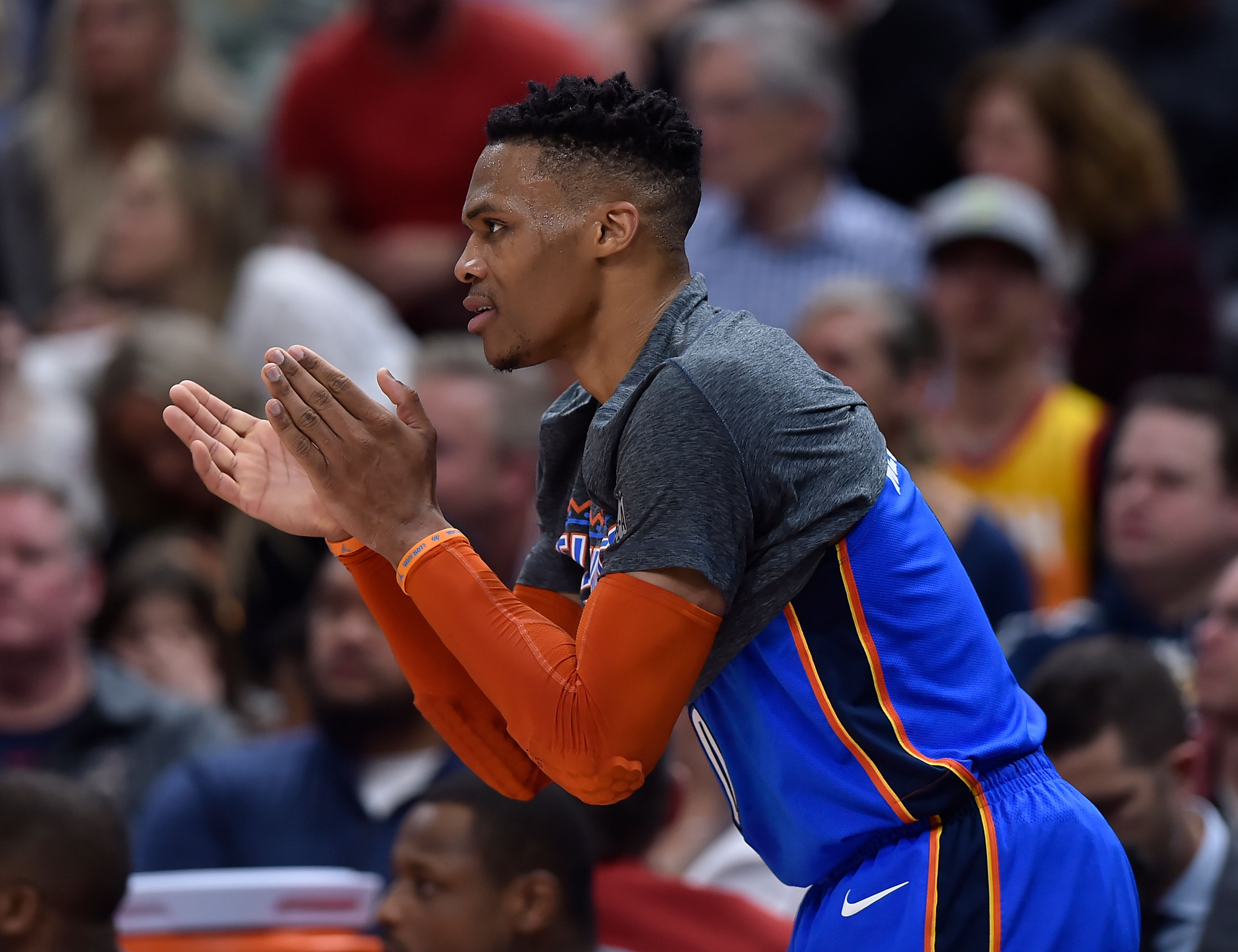 力並挖掘其 力並挖掘其